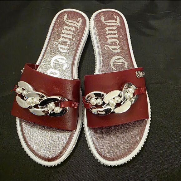 BRAND NEW JUICY COUTURE YENNIFER-2 CHAIN LINKING PEARL  SLIDER R3 - Picture 1 of 13
